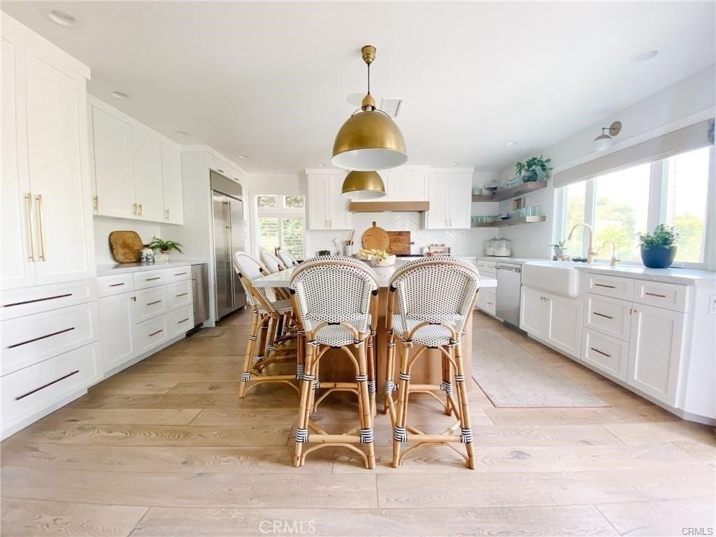 13 Bernay - Photo 3 of 42