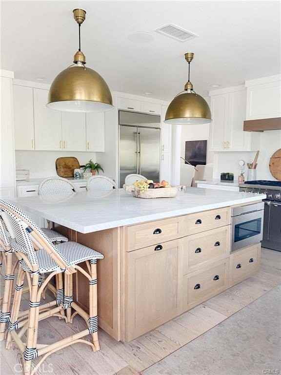 13 Bernay - Photo 4 of 42