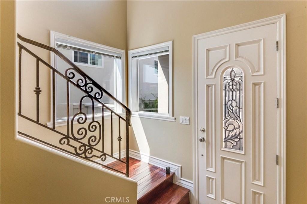 513 N Juanita Ave #B - Photo 2 of 35