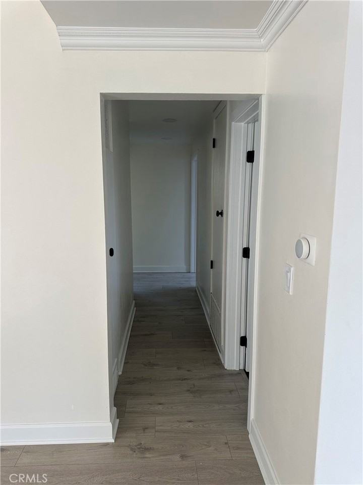 9511 Hayvenhurst Ave - Photo 7 of 10