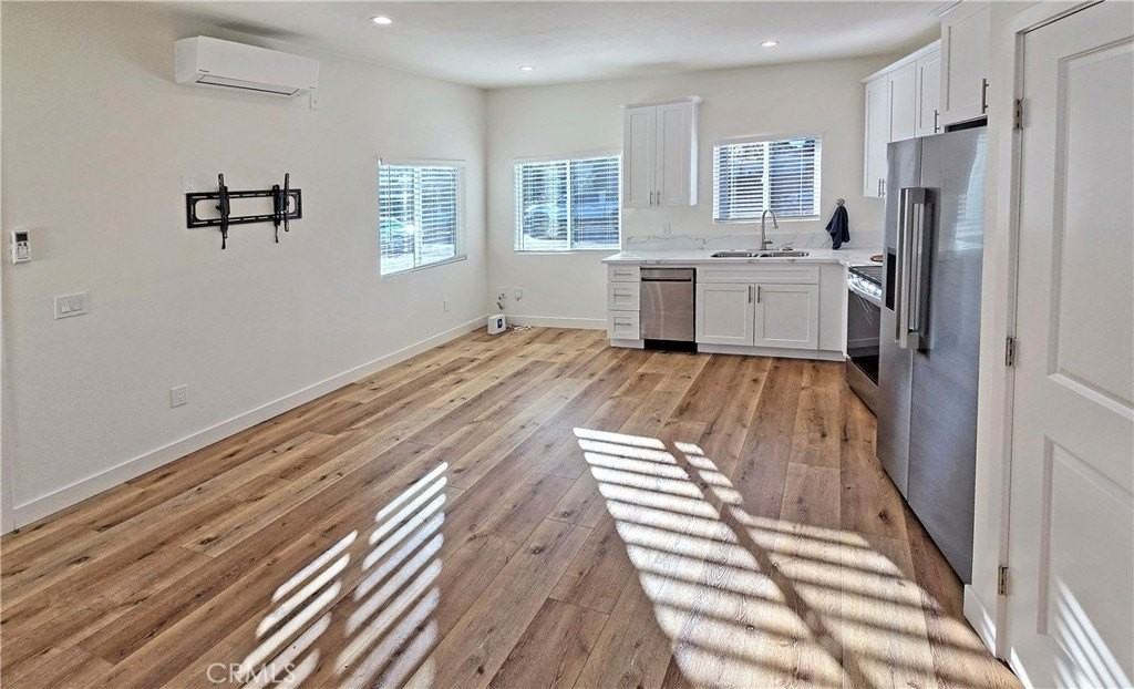 5634 Wish Ave - Photo 2 of 7