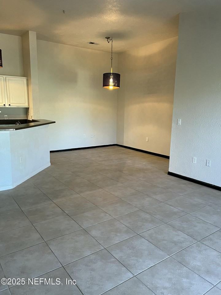 425 Timberwalk Ct Unit 1135 #1135 - Photo 5 of 22