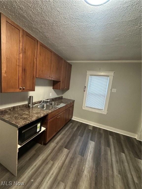 3301 Tampa Ave - Photo 6 of 11