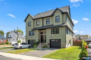 17B Chamberlain Ave - Photo 1 of 1