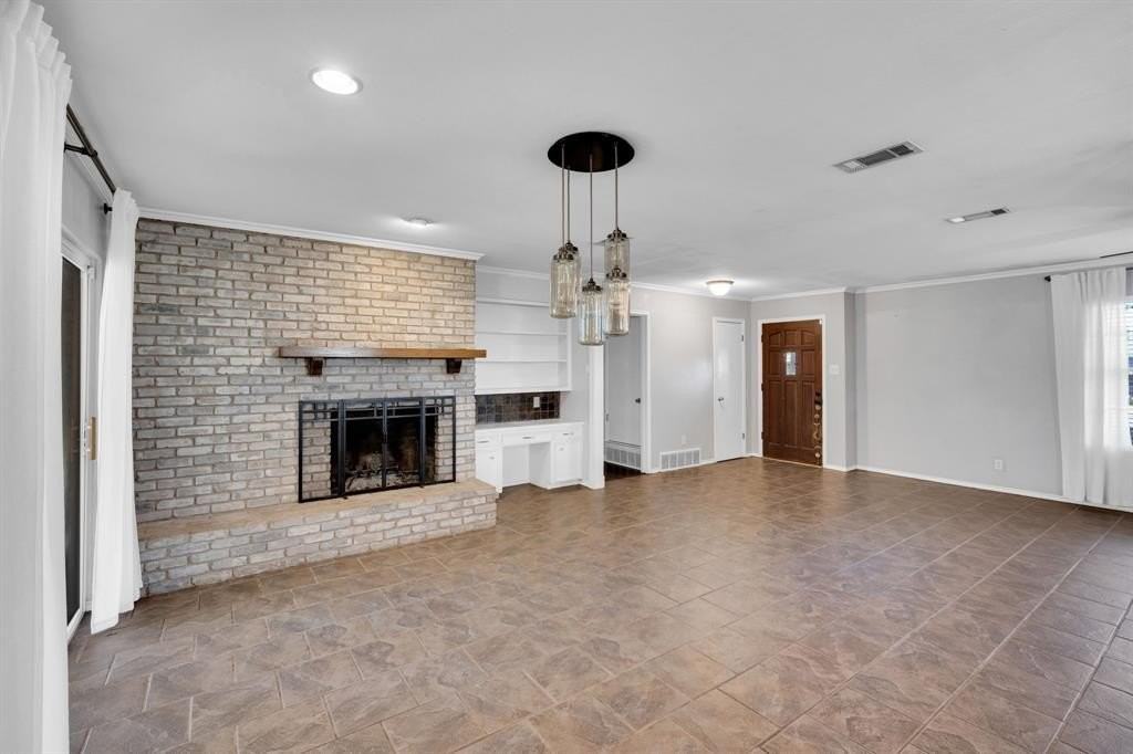 202 Vanderbilt Ln - Photo 7 of 39