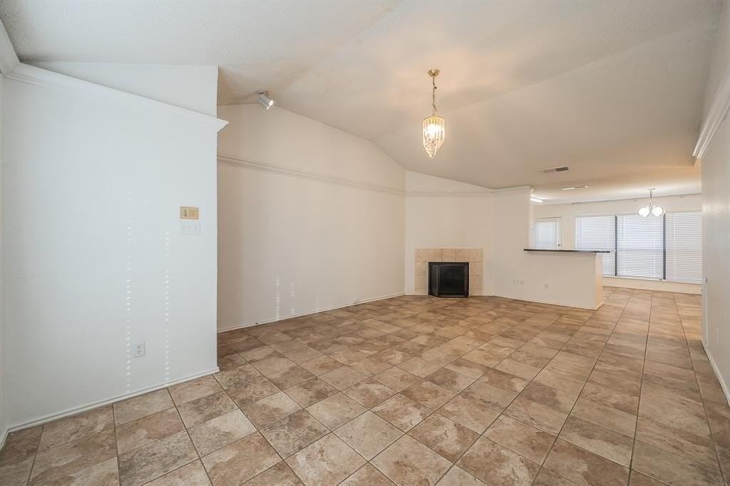 808 Blessing Creek Dr - Photo 6 of 33