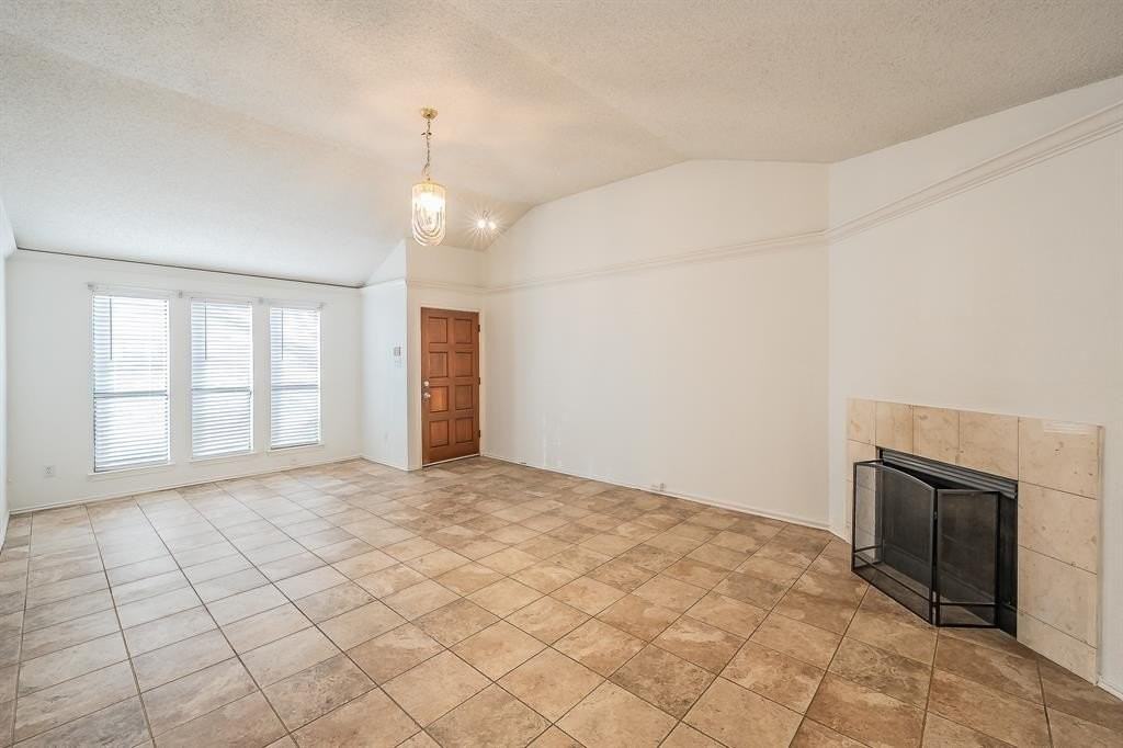 808 Blessing Creek Dr - Photo 7 of 33