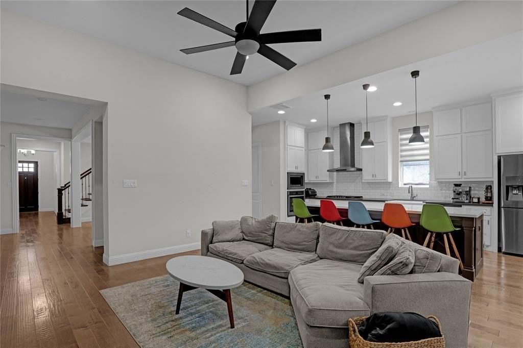 1118 Maverick Dr - Photo 2 of 21