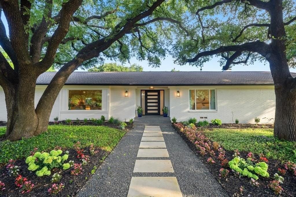 4336 Irvin Simmons Dr - Photo 2 of 38