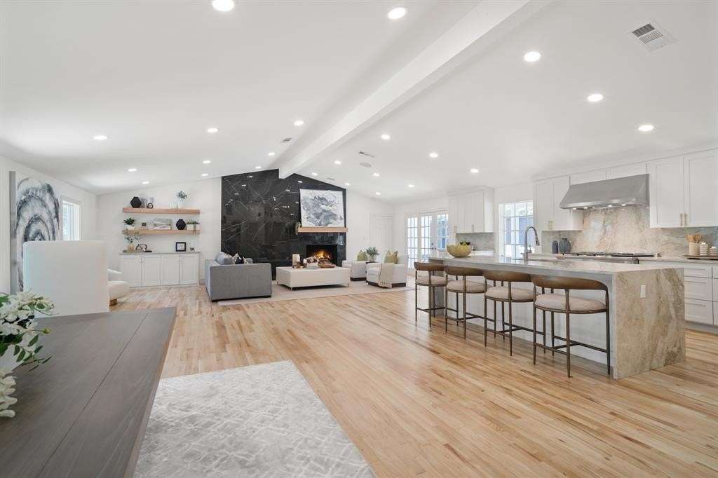 4336 Irvin Simmons Dr - Photo 6 of 38