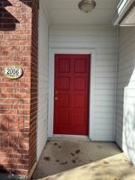 featured image of 2006 Oakglen Dr