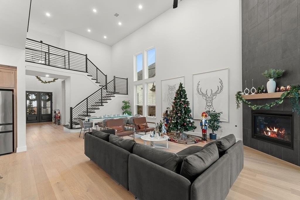 3020 Gold Dust Dr - Photo 5 of 31