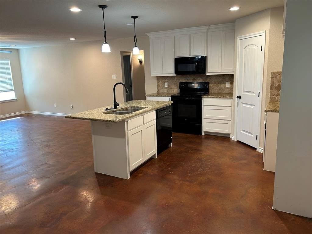 313 Elmwood St - Photo 5 of 21