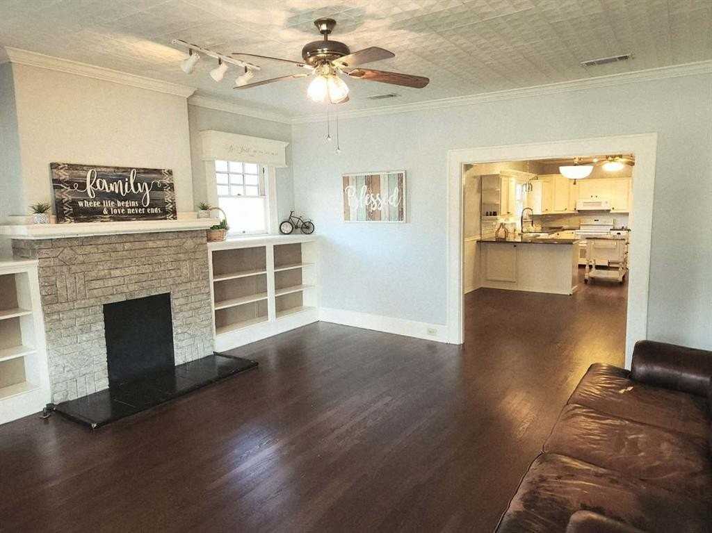 708 N Rockwall Ave - Photo 6 of 12