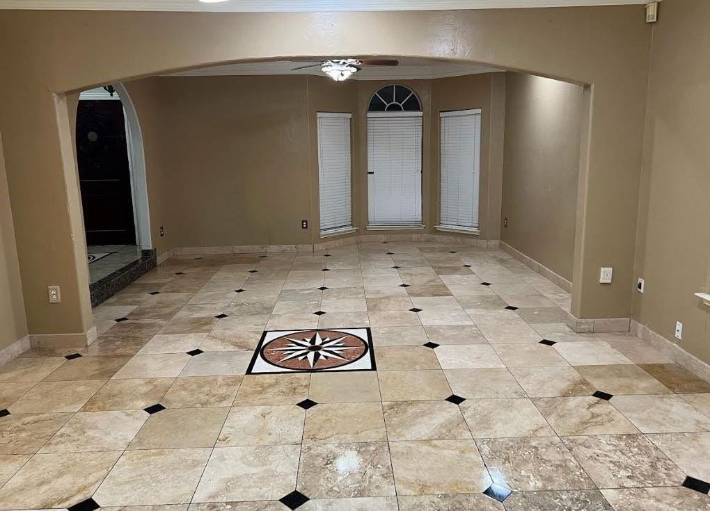 7517 Centenary Dr - Photo 3 of 11