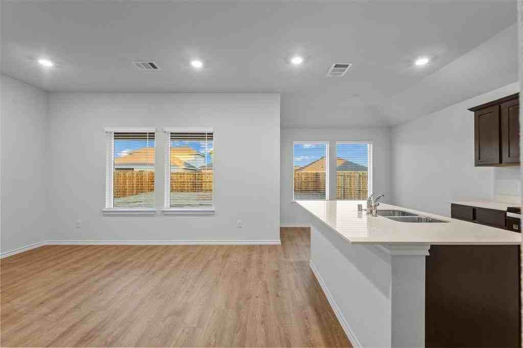 612 Creek End Dr - Photo 4 of 24