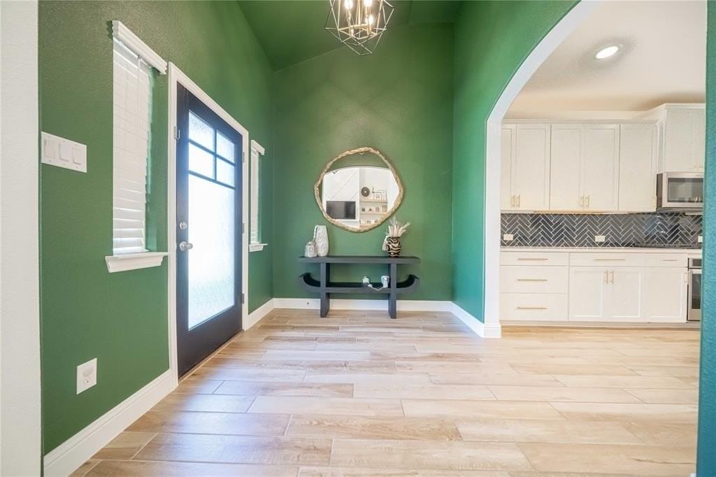 7305 Elm Grove Ln - Photo 3 of 37