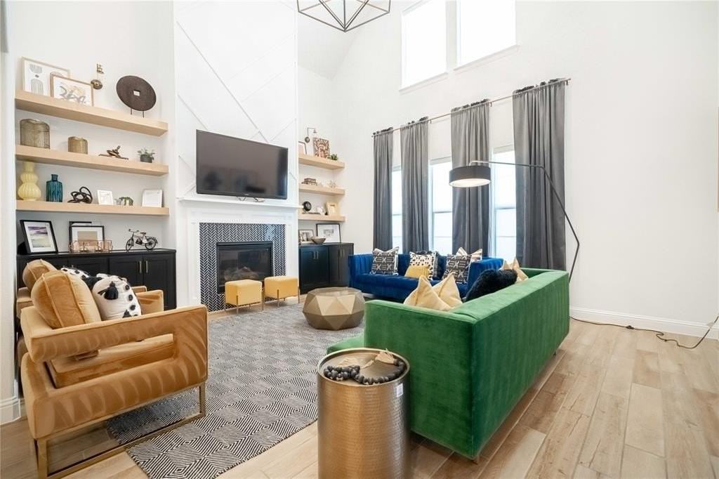 7305 Elm Grove Ln - Photo 5 of 37