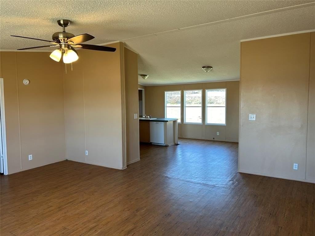 102 Sunny Brook Ct - Photo 3 of 13