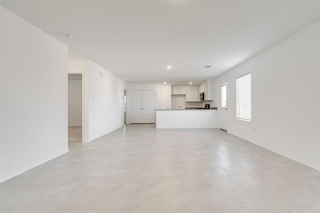 8721 Whistling Duck Dr - Photo 5 of 40