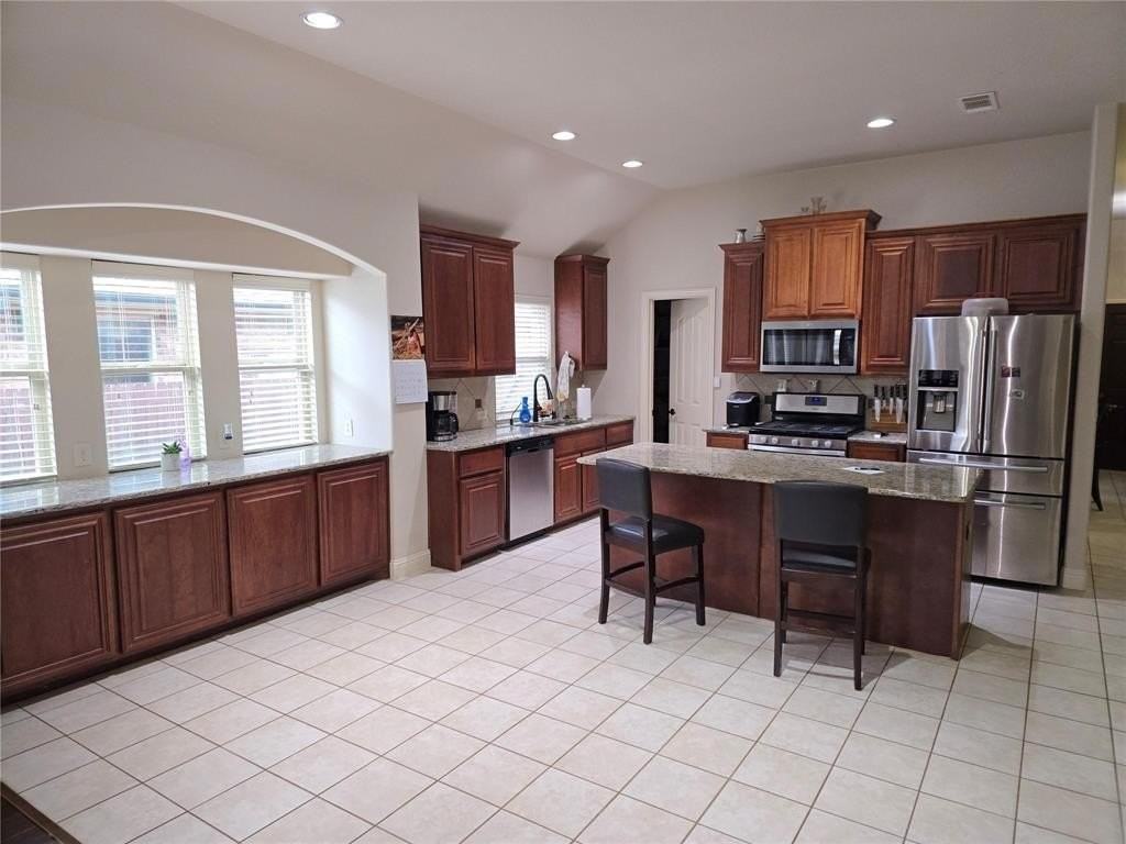 312 Salisbury Dr - Photo 3 of 21