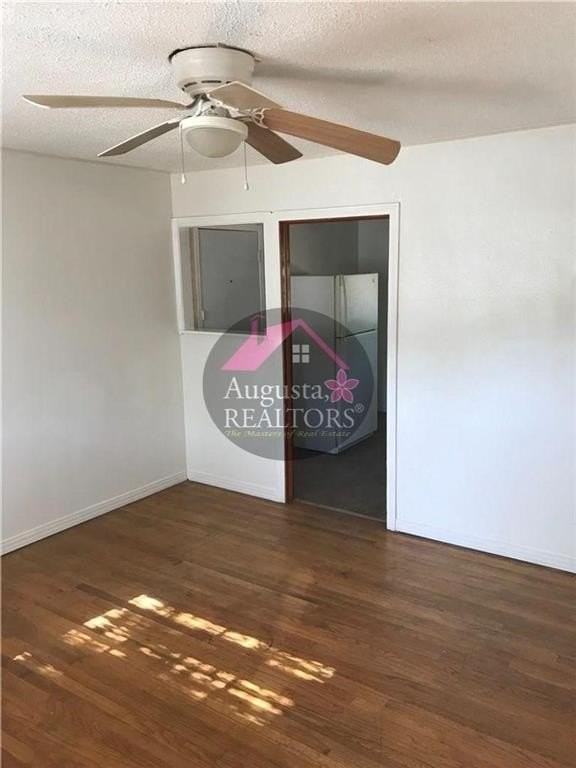 1625 N Mockingbird Ln - Photo 3 of 10