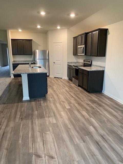 104 Magnolia Dr - Photo 4 of 10