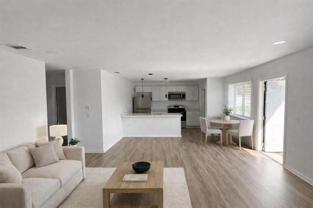 902 E Tiffany Dr #1 - Photo 2 of 20