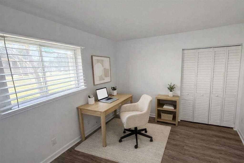 902 E Tiffany Dr #1 - Photo 4 of 20