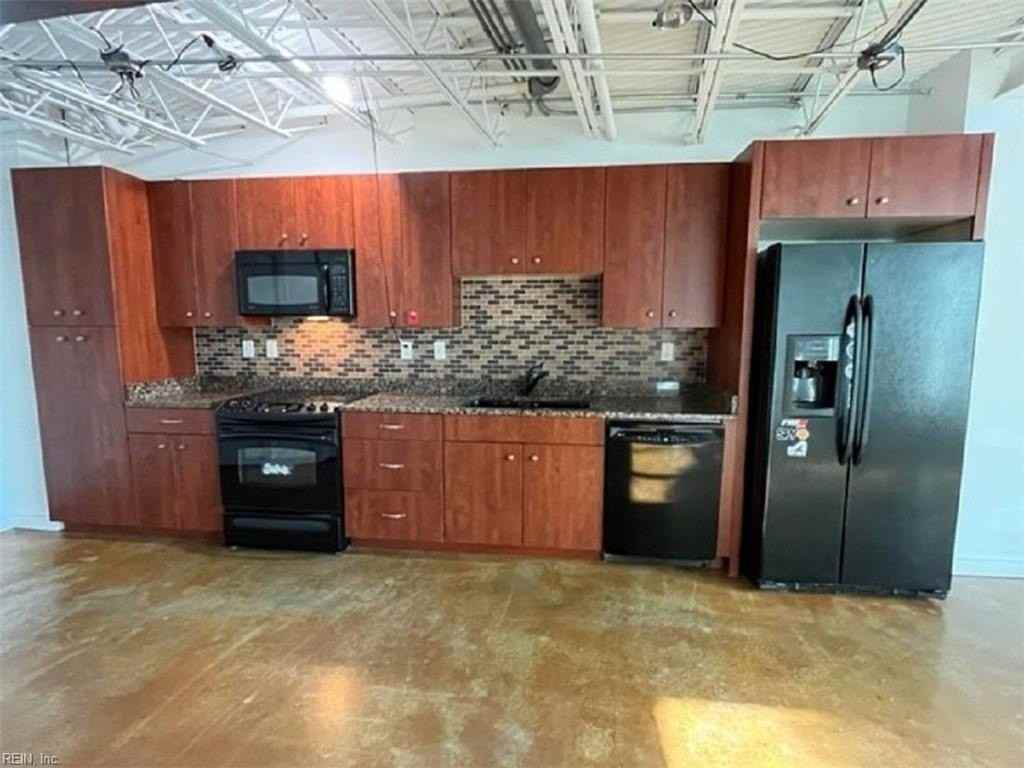 415 Saint Pauls Blvd #103 - Photo 4 of 10