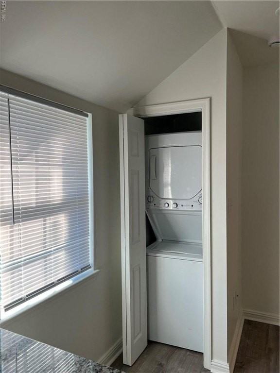 709 13th St - Photo 5 of 11