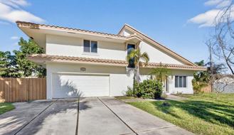 4517 Nw 5th Ave - Photo 1 of 1