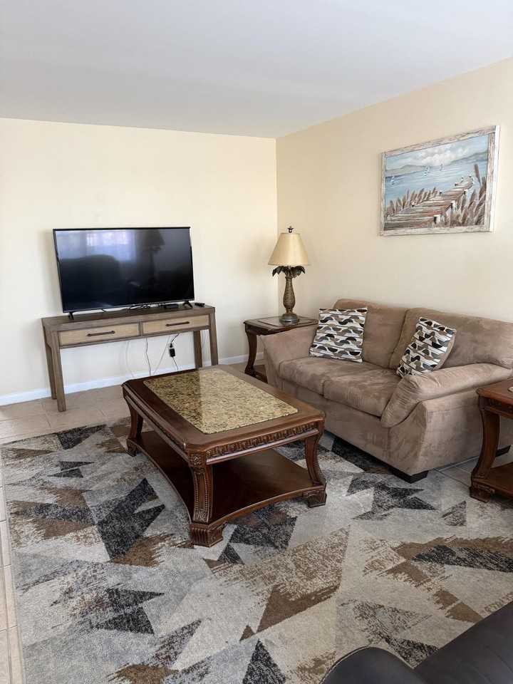 2029 Exeter B - Photo 6 of 20