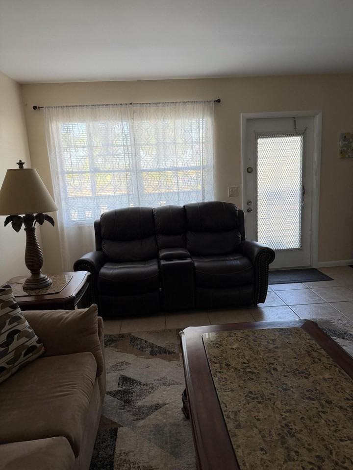 2029 Exeter B - Photo 7 of 20