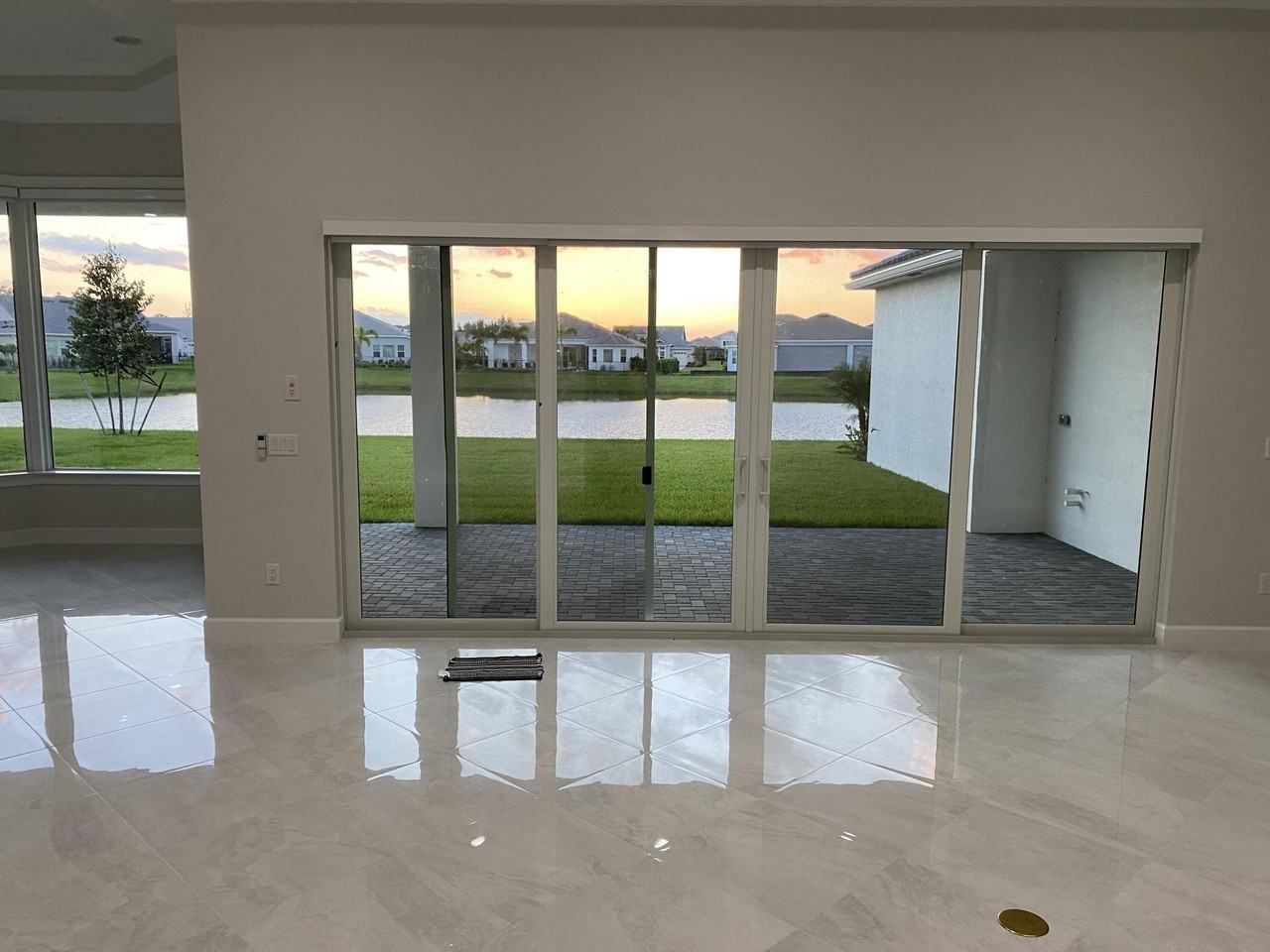 4685 Estates Cir - Photo 5 of 40