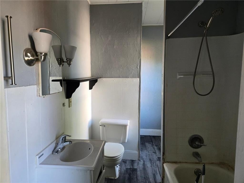 200 Atlantic Ave N - Photo 5 of 6