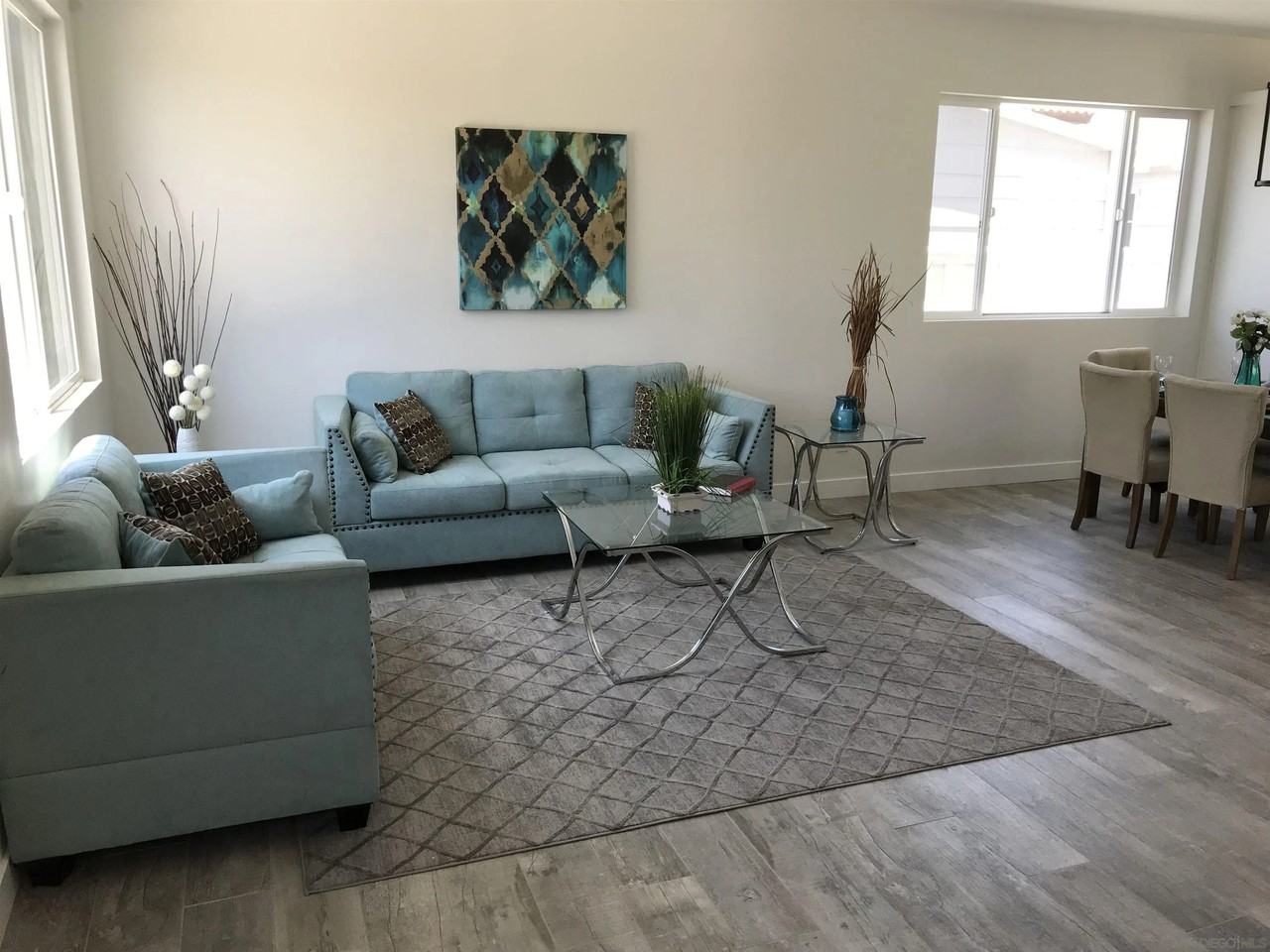 271 Evergreen Ave - Photo 2 of 10