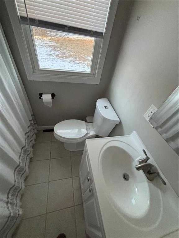 24 Howard Ave - Photo 4 of 10