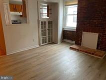 935 S Charles St Apt C #C - Photo 1 of 1
