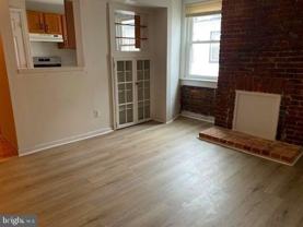 935 S Charles St Apt C #C - Photo 1 of 1
