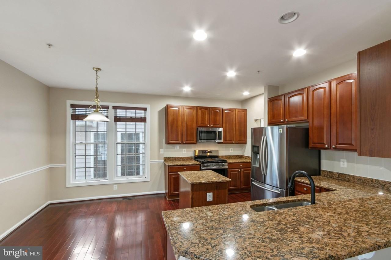 23209 Robin Song Dr - Photo 4 of 24