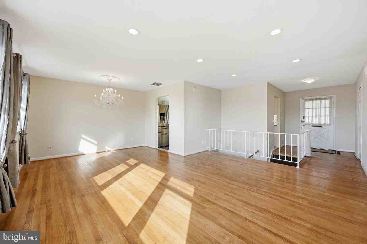 1721 University Blvd W - Photo 6 of 38