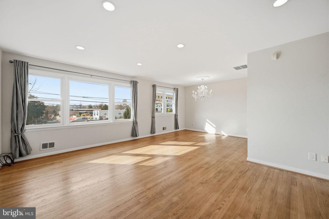 1721 University Blvd W - Photo 7 of 38