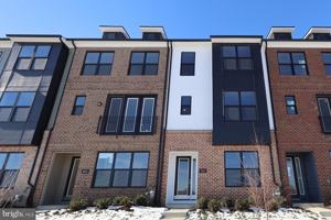 featured image of 5014 Henry King Way