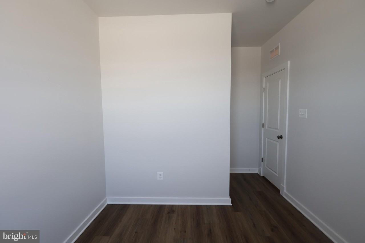 5014 Henry King Way - Photo 5 of 20