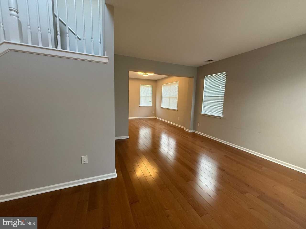 3 Carey St - Photo 4 of 23