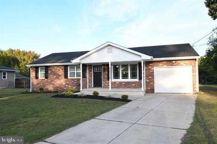 3 Helen Ave - Photo 2 of 15