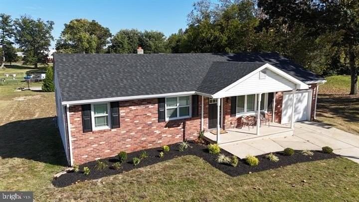 3 Helen Ave - Photo 3 of 15