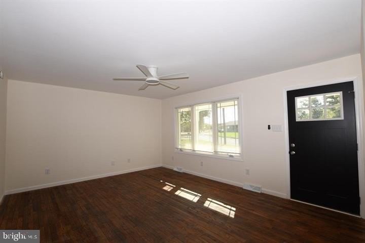 3 Helen Ave - Photo 4 of 15