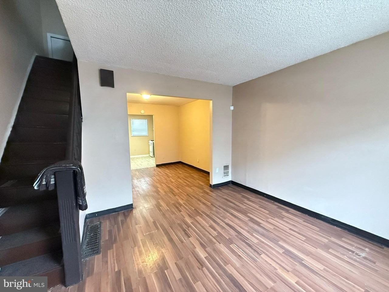 2219 Winton St - Photo 2 of 8